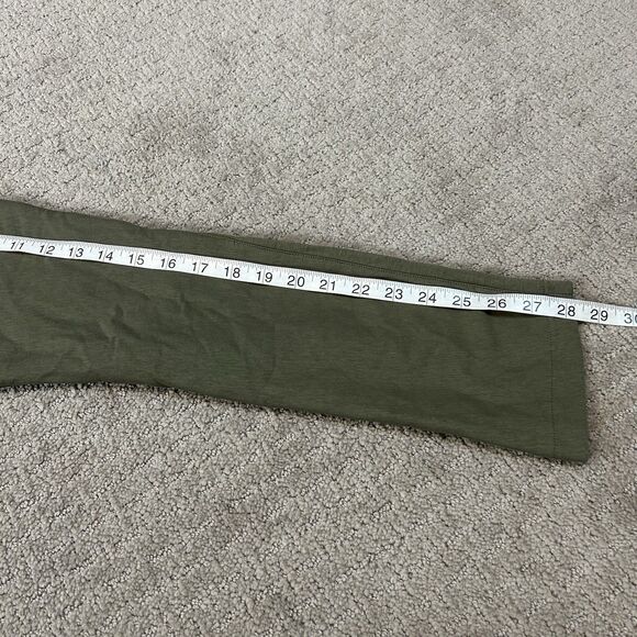 Gymshark Sweatshirt Women’s Medium Green Cropped Elbow Cutout Gym Workout Lounge - Picture 11 of 11